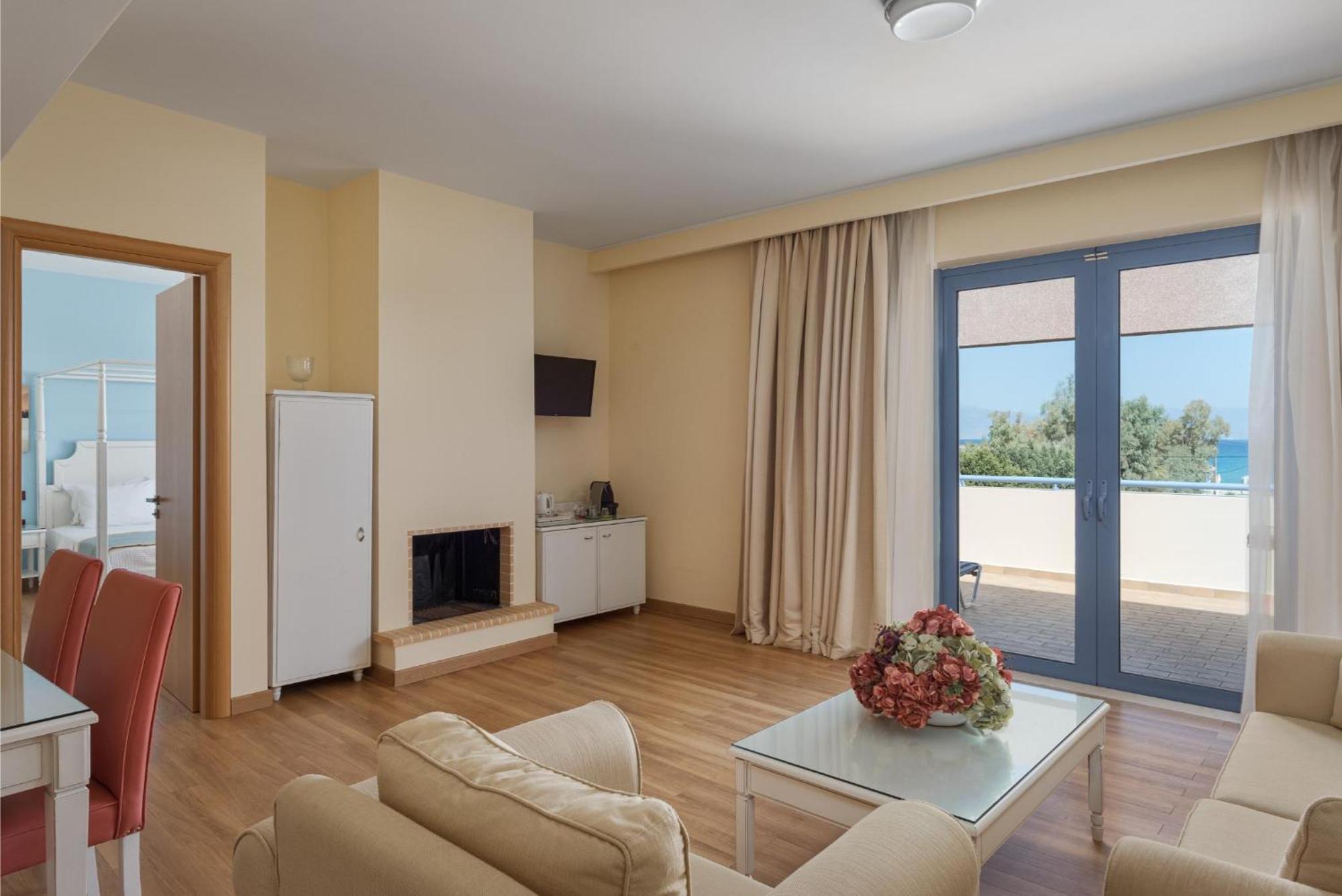 Alkyon Resort Hotel & Spa Vrahati Quarto foto